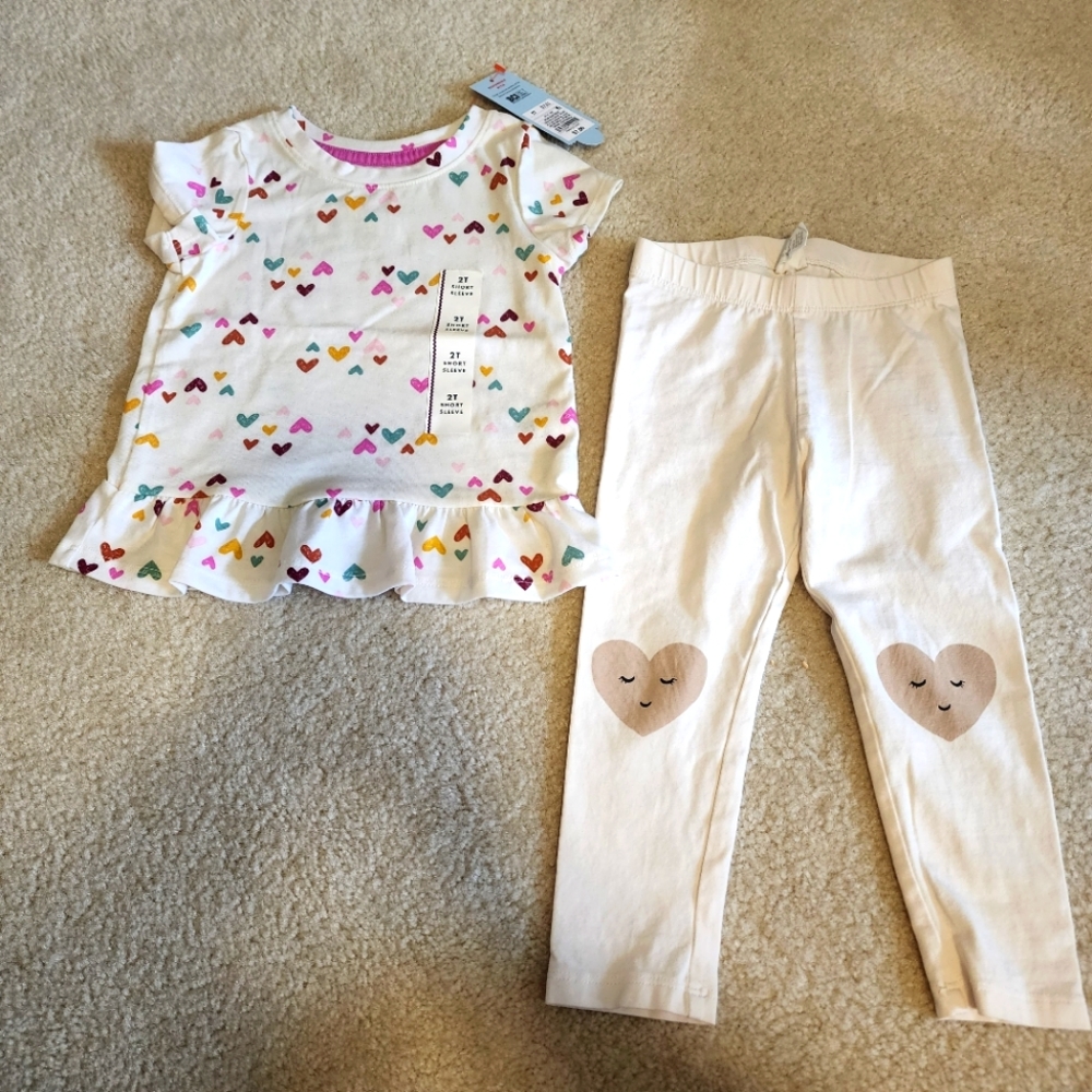 Nwt 2T ss ruffled heart tee & cream heart knee leggings (must be bundled to buy)